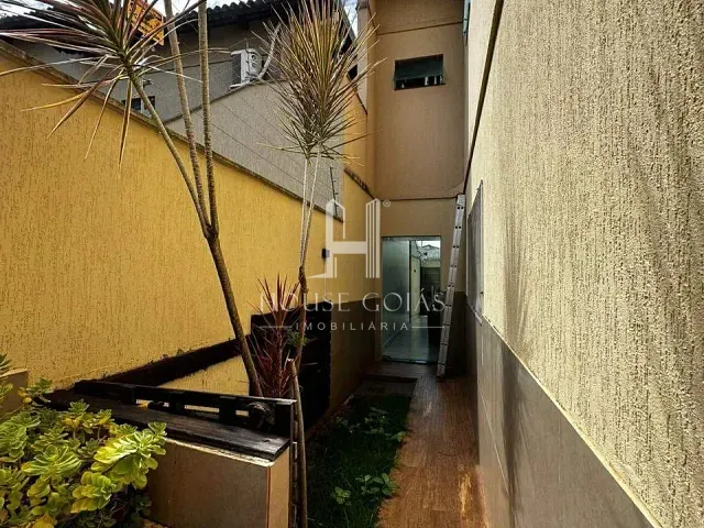 Sobrado com 258m² 3 quartos e 2 banheiros, à venda, no bairro Moinho dos Ventos em Goiânia