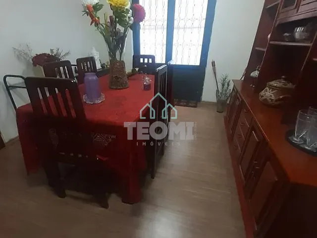 Sobrado com 129m² 2 quartos e 2 banheiros, à venda, no bairro Vila Jaboticabeira em Taubaté
