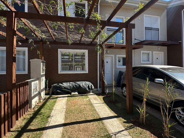 Sobrado 2 quartos e 2 banheiros, à venda, no bairro Ponte Nova em Extrema