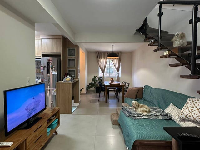 Sobrado 2 quartos e 2 banheiros, à venda, no bairro Ponte Nova em Extrema