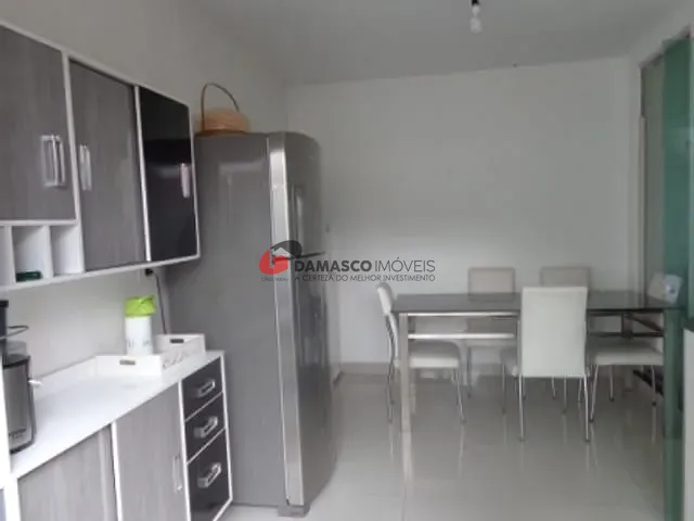 Sobrado com 146m² 3 quartos e 1 banheiro, à venda, no bairro Osvaldo Cruz em São Caetano do Sul