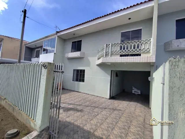 Sobrado com 100m² 3 quartos e 3 banheiros, à venda, no bairro Pinheirinho em Curitiba