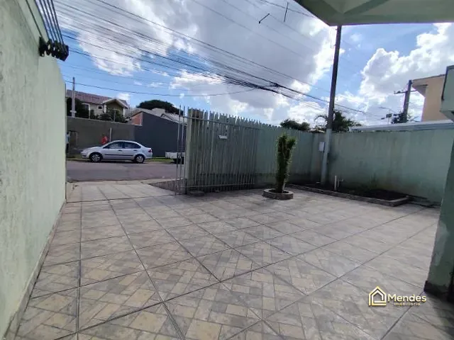 Sobrado com 100m² 3 quartos e 3 banheiros, à venda, no bairro Pinheirinho em Curitiba