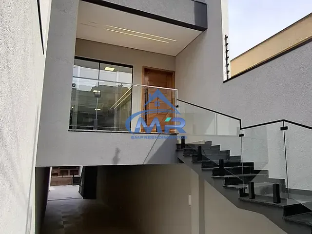 Sobrado 3 quartos e 4 banheiros, à venda, no bairro Penha de França em São Paulo