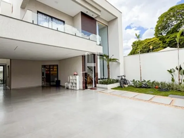 Sobrado com 290m² 4 quartos e 5 banheiros, à venda, no bairro Jardim América em Goiânia