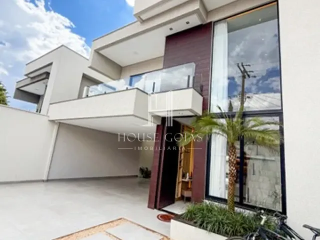 Sobrado com 290m² 4 quartos e 5 banheiros, à venda, no bairro Jardim América em Goiânia