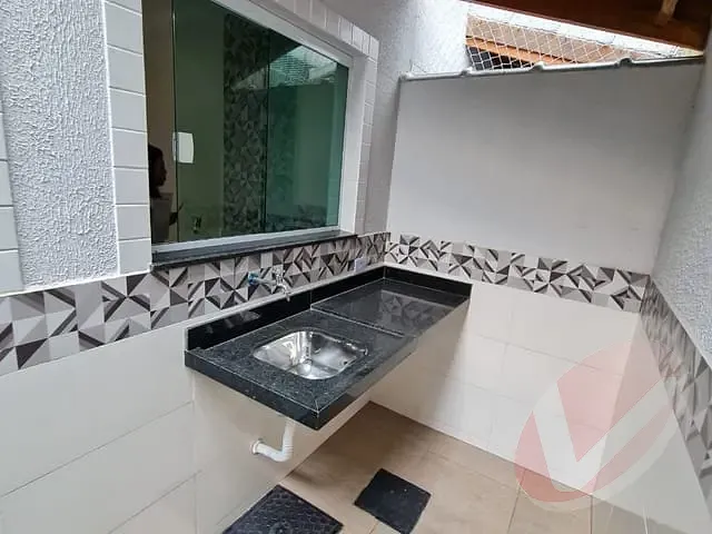 Sobrado com 74m² 2 quartos e 2 banheiros, à venda, no bairro Caiçara em Praia Grande