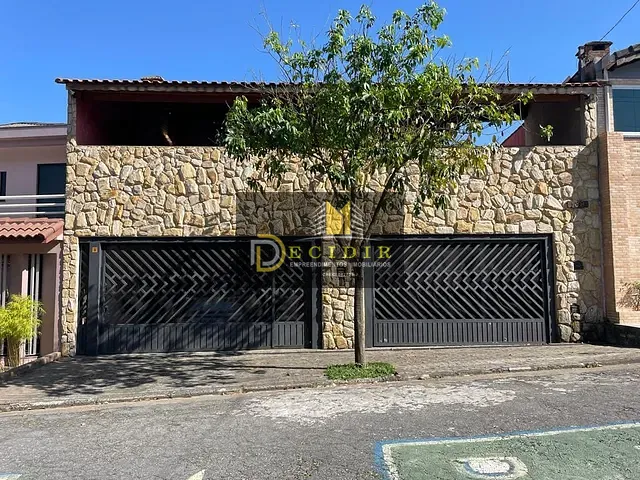 Sobrado 3 quartos e 1 banheiro, à venda, no bairro Parque Capuava em Santo André