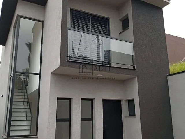 Sobrado 3 quartos e 3 banheiros, à venda, no bairro Vila Suissa em Mogi das Cruzes