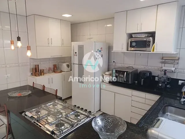 Sobrado com 250m² 2 quartos e 2 banheiros, à venda, no bairro Cerâmica em São Caetano do Sul