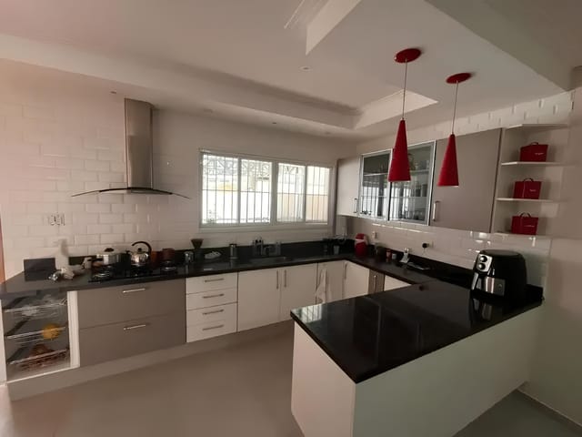 Sobrado com 400m² 3 quartos e 2 banheiros, à venda, no bairro Vila Assunção em Santo André