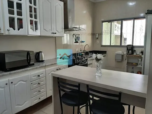 Sobrado com 150m² 2 quartos e 2 banheiros, à venda, no bairro Jardim da Granja em São José dos Campos