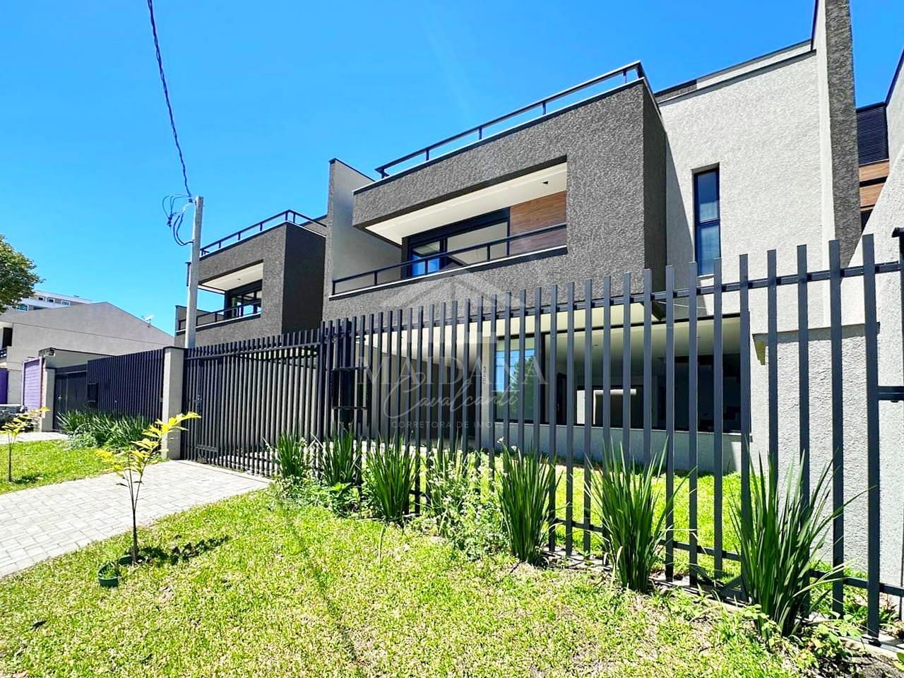 Sobrado, 3 quartos, 198 m² - Foto 2