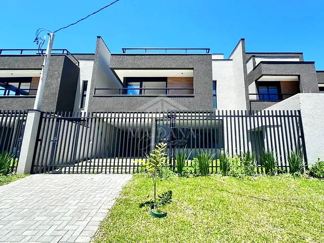 Sobrado com 198m² 3 quartos e 3 banheiros, à venda, no bairro Centro em São José dos Pinhais