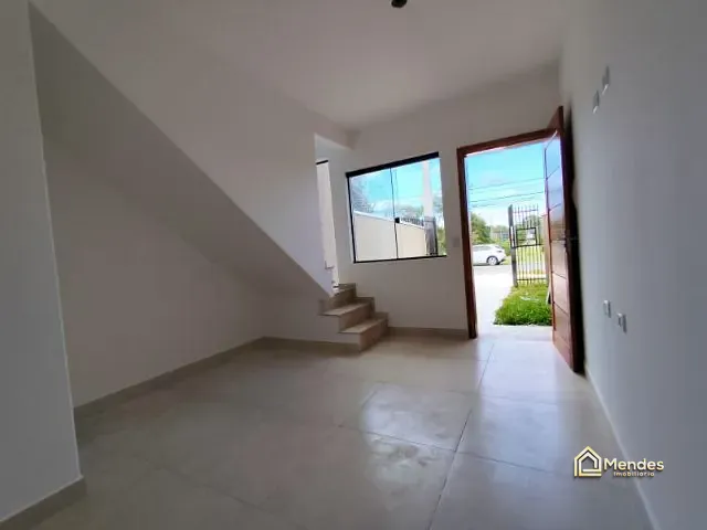 Sobrado com 90m² 3 quartos e 1 banheiro, à venda, no bairro Sítio Cercado em Curitiba