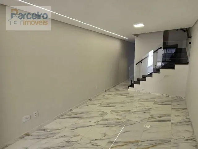 Sobrado com 250m² 3 quartos e 2 banheiros, à venda, no bairro Vila Ré em São Paulo