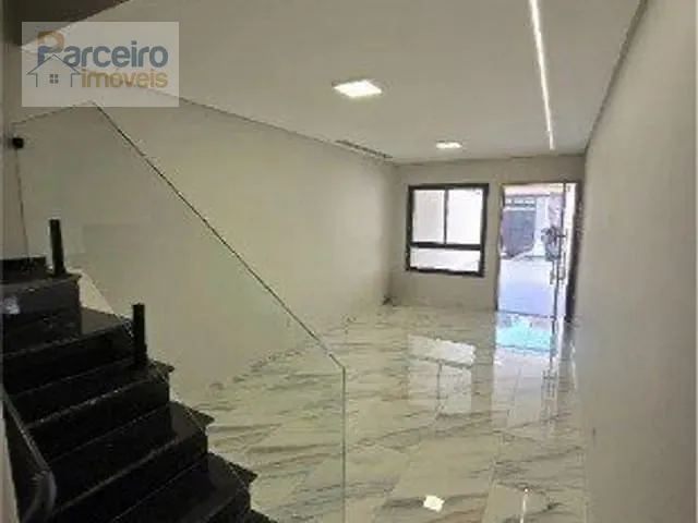 Sobrado com 250m² 3 quartos e 2 banheiros, à venda, no bairro Vila Ré em São Paulo