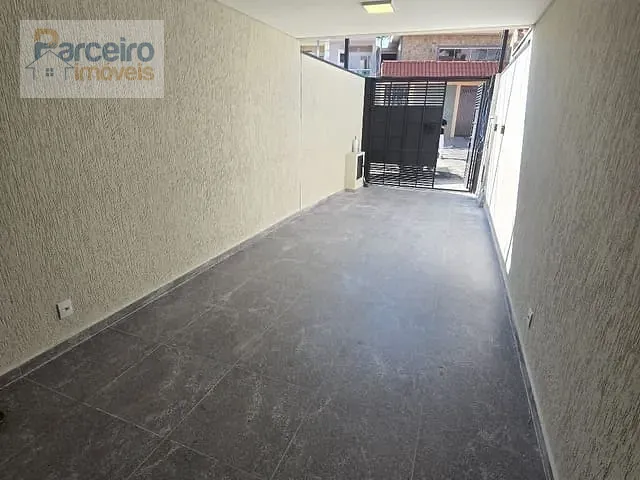 Sobrado com 250m² 3 quartos e 2 banheiros, à venda, no bairro Vila Ré em São Paulo