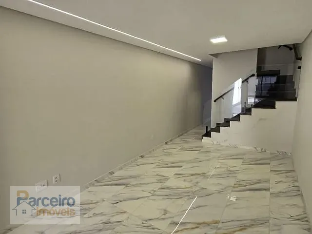 Sobrado com 250m² 3 quartos e 2 banheiros, à venda, no bairro Vila Ré em São Paulo