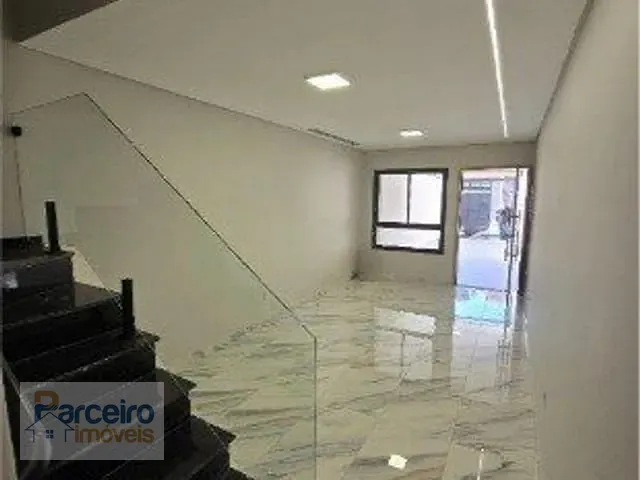 Sobrado com 250m² 3 quartos e 2 banheiros, à venda, no bairro Vila Ré em São Paulo