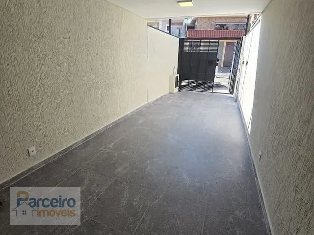 Sobrado com 250m² 3 quartos e 2 banheiros, à venda, no bairro Vila Ré em São Paulo