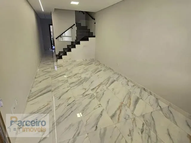 Sobrado com 250m² 3 quartos e 2 banheiros, à venda, no bairro Vila Ré em São Paulo