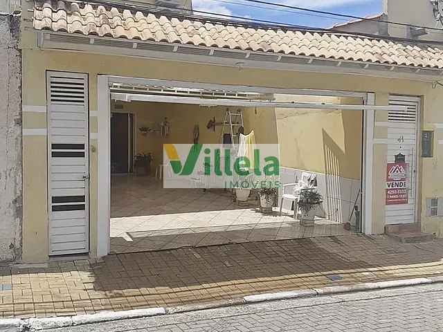 Sobrado com 249m² 3 quartos e 2 banheiros, à venda, no bairro Vila Acoreana em Poá