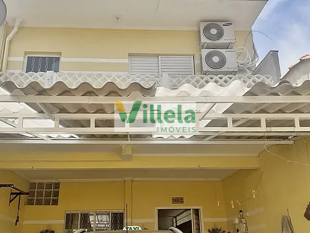 Sobrado com 249m² 3 quartos e 2 banheiros, à venda, no bairro Vila Acoreana em Poá