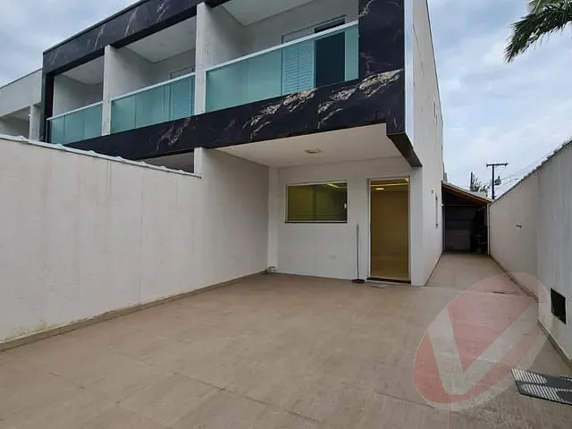 Sobrado com 89m² 2 quartos e 2 banheiros, à venda, no bairro Caiçara em Praia Grande