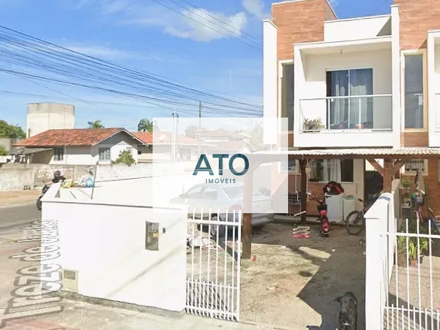 Sobrado 2 quartos e 1 banheiro, para alugar, no bairro Praça em Tijucas