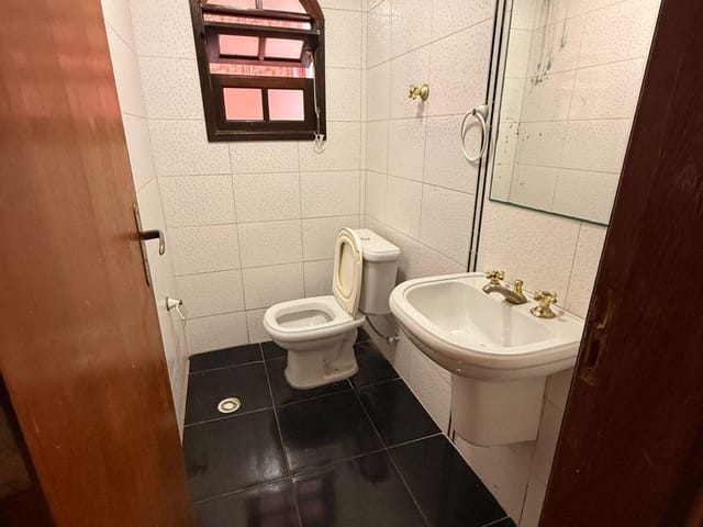 Sobrado 3 quartos e 4 banheiros, para alugar, no bairro Vila Floresta em Santo André