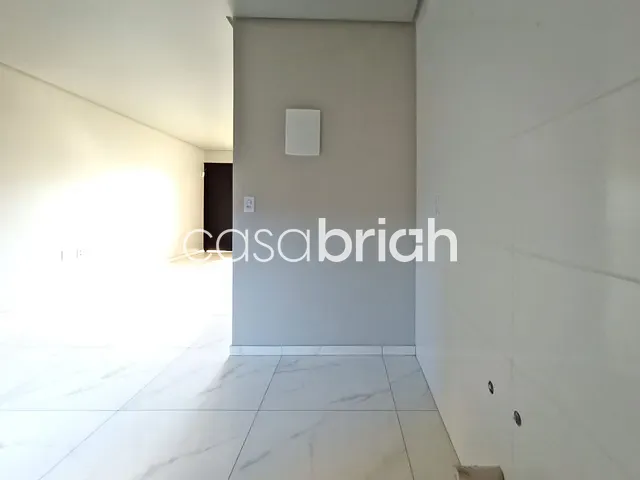Sobrado 3 quartos e 3 banheiros, à venda, no bairro Pátria Nova em Novo Hamburgo