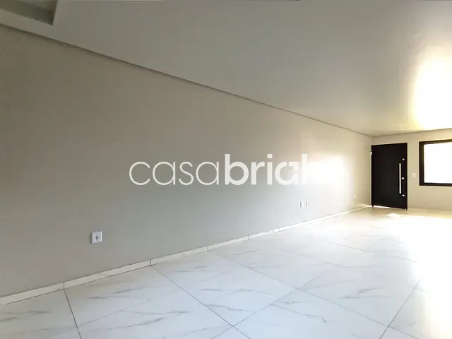 Sobrado 3 quartos e 3 banheiros, à venda, no bairro Pátria Nova em Novo Hamburgo