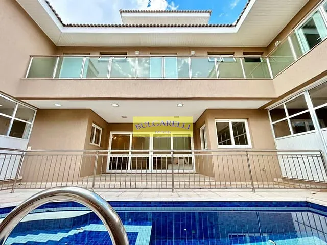 Sobrado com 448m² 4 quartos e 6 banheiros, à venda, no bairro Anhangabaú em Jundiaí