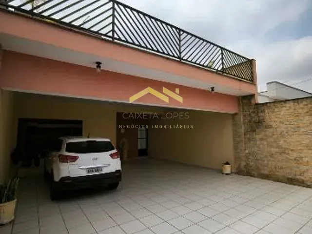 Sobrado 4 quartos e 2 banheiros, para alugar, no bairro Vila Camilópolis em Santo André