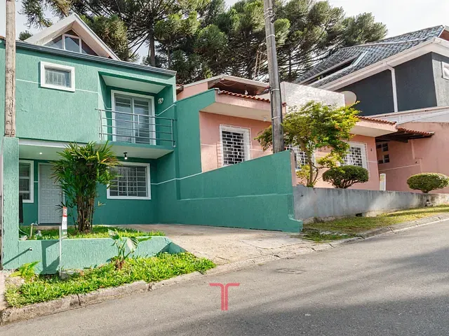 Sobrado com 107m² 3 quartos e 2 banheiros, à venda ou para alugar, no bairro Campo Comprido em Curitiba