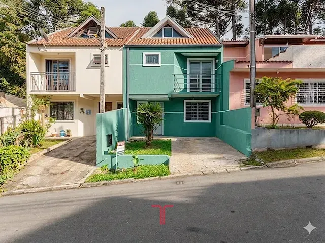 Sobrado com 107m² 3 quartos e 2 banheiros, à venda ou para alugar, no bairro Campo Comprido em Curitiba