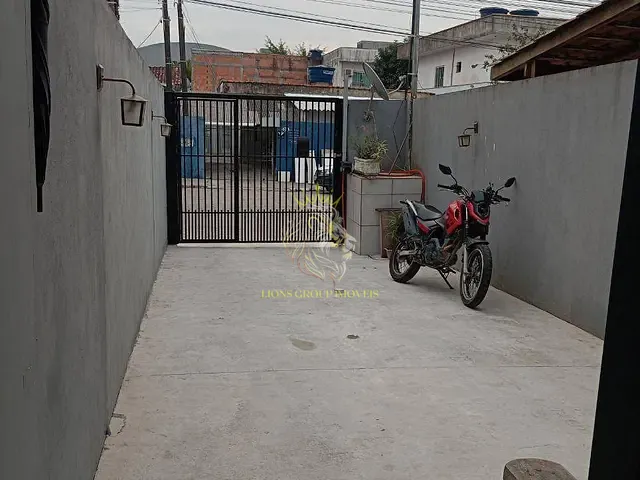 Sobrado 2 quartos e 1 banheiro, à venda, no bairro Areias em Camboriú