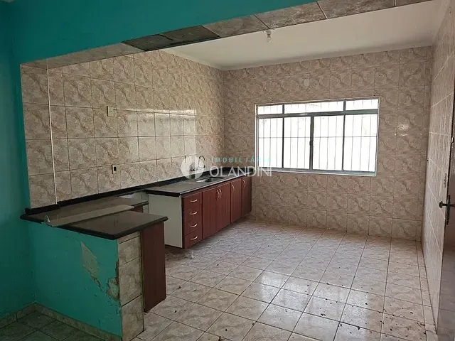 Sobrado com 219m² 3 quartos e 2 banheiros, à venda, no bairro Parque Residencial Ida Sia em Artur Nogueira