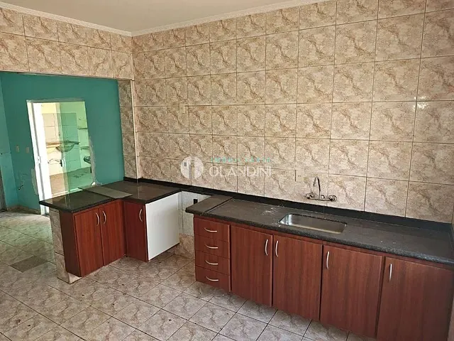 Sobrado com 219m² 3 quartos e 2 banheiros, à venda, no bairro Parque Residencial Ida Sia em Artur Nogueira