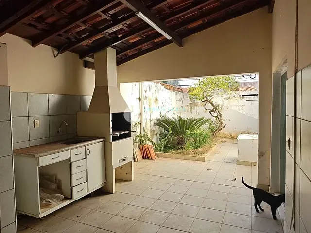 Sobrado com 219m² 3 quartos e 2 banheiros, à venda, no bairro Parque Residencial Ida Sia em Artur Nogueira