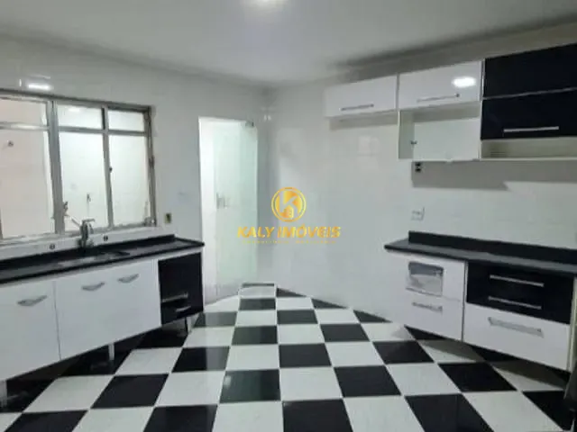 Sobrado com 125m² 3 quartos e 2 banheiros, à venda, no bairro Santa Maria em São Caetano do Sul