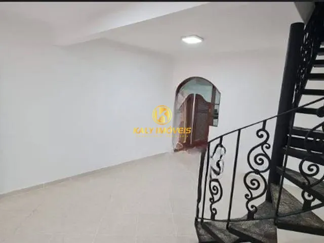Sobrado com 125m² 3 quartos e 2 banheiros, à venda, no bairro Santa Maria em São Caetano do Sul
