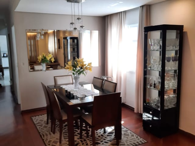 Foto do Sobrado - Sobrado a venda na Vila Zelina, com 3 dormitórios, 1 suite com closet e terraço, 2 vagas de garagem. Quintal com churrasqueira. Próximo ao Metrô Vila Prudente. | Sanches Imobiliária VIP