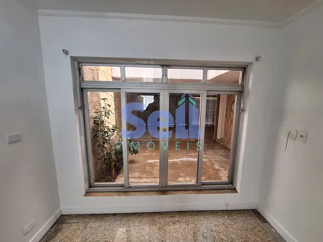 Sobrado com 300m², para alugar, no bairro Vila Pompéia em São Paulo