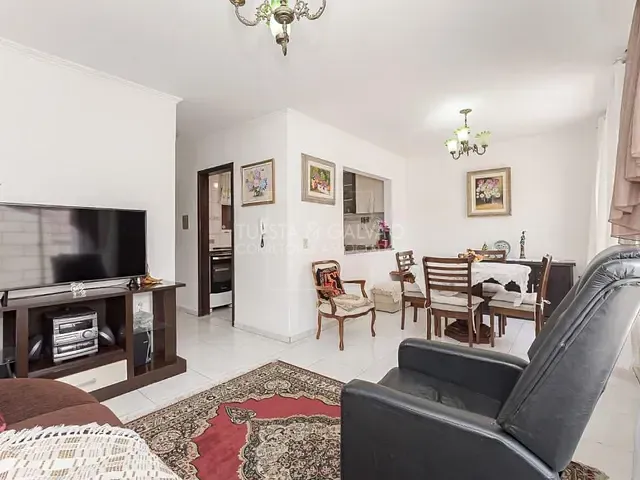 Sobrado com 141m² 3 quartos e 2 banheiros, à venda, no bairro Portão em Curitiba