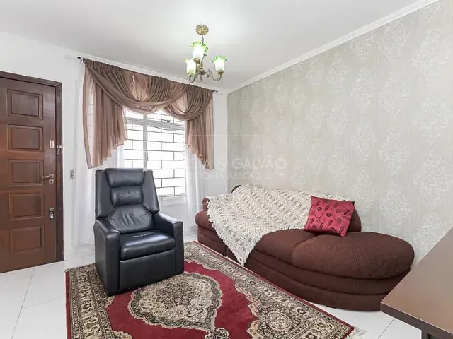 Sobrado com 141m² 3 quartos e 2 banheiros, à venda, no bairro Portão em Curitiba