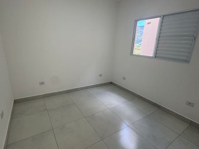 Sobrado 2 quartos e 1 banheiro, para alugar, no bairro Ponte Nova em Extrema