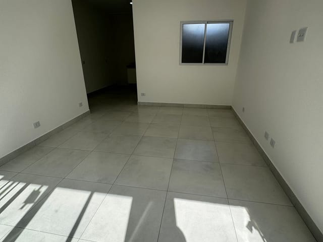 Sobrado 2 quartos e 1 banheiro, para alugar, no bairro Ponte Nova em Extrema