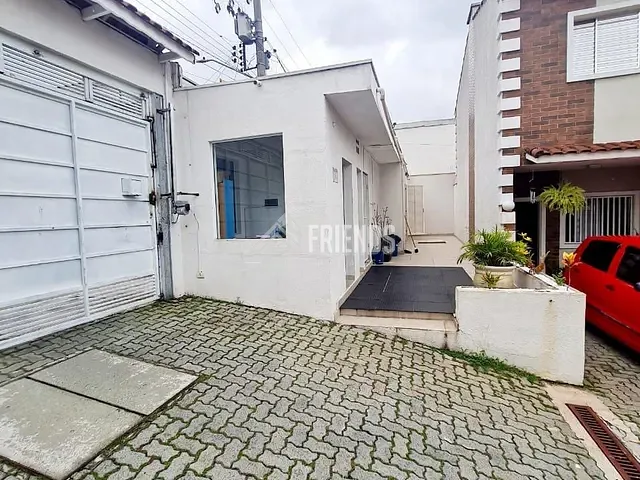 Sobrado 2 quartos e 1 banheiro, para alugar, no bairro Vila Buenos Aires em São Paulo